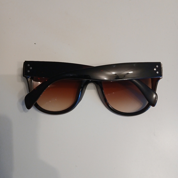 Dark Brown Sunglasses with 3 Studs on Sides - Picture 6 of 10